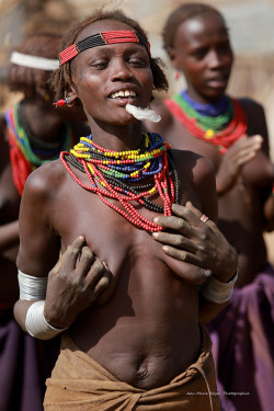 Ethiopian Dassanech   woman, by J-Marie Boyer.