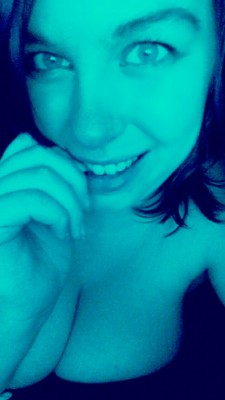 hordegirl69:  Mini photo session before bed, loving the turquoise setting on my pacman ghost lamp, enjoy guys and goodnight! xxx