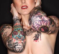 hotgirlswithsexytattoos:  http://picbay.info/hot-girls-with-tattoos/2563