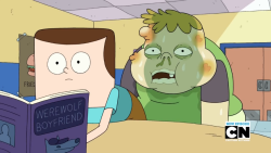 en-chi-la-da:  quick somebody whos never seen clarence before describe this pic  fat zombie boy is about to blow up steve from minecraft while he´s reading twilight