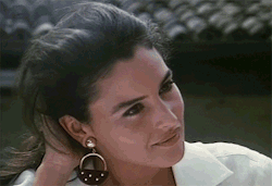 phear: Monica Bellucci, Vita Coi Figli (1990)