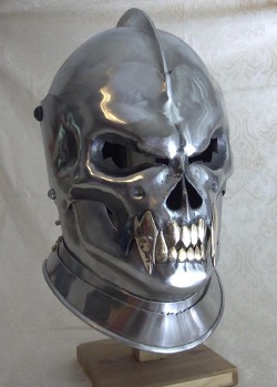 steelagainstskin:  general-katz:  I want this because of reasons  HOLy FUCK   I&rsquo;ve found my raping and pillaging barbarian berzerker helmet.