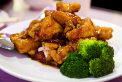 im-horngry:  Vegan General Tso’s - As Requested! X