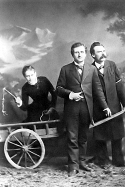 Lou Andréas-Salomé, Paul Rée et Friedrich Nietzsche en 1882.