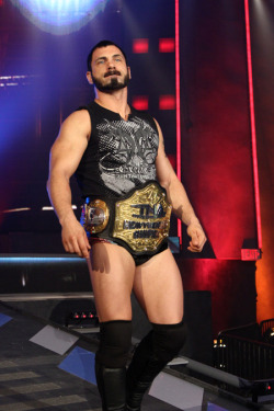 fishbulbsuplex:  TNA World Champion Austin Aries