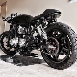 six3seven:  Shared from ‘caferacerxxx’ on instagram: Fresh build from @cbseven77 #cb750  #Australia #caferacerxxx #custom #build #caferacerculture #caferacerworld http://ift.tt/1DfJBwR —Please leave credits intact—
