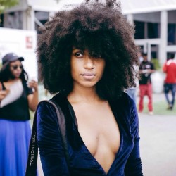foxxxynegrodamus:  yagazieemezi:  Slight boobage shot by israelpeters. I don’t fight Lagos humidity anymore - Yagazie Emezi  look at my bae. i love her, look at that cleavage! 