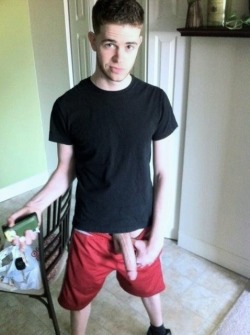 walkinghardon:  shaggyswede:  Nice.  http://walkinghardon.tumblr.comcome stare at hot guys with me. submissions encouraged.