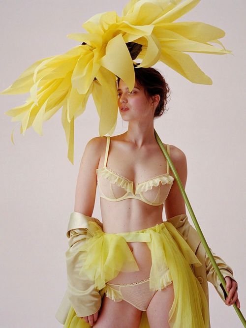 martysimone:  Chantal Thomass | Abysse • set in citrus color | Spring Summer 2022 lookbook