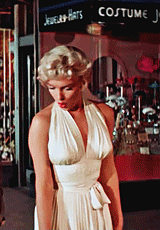 ojosdetabano:  ojosdetabano: The Diva, Marilyn Monroe.  Eduardo Orozco