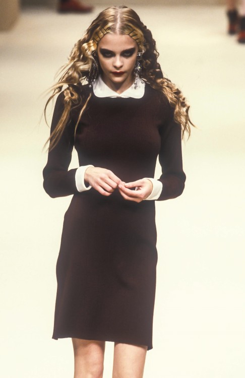 celebritycokenose:Jaime King @ Anna Molinari Fall/Winter, 1997 Ready-to-Wear