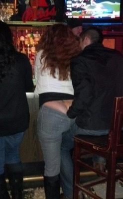 dirtymindedperv:  hotpublicsluts:  Liked to get a hand in there too  Hmmm get my mrs wet while wer stood at the bar 