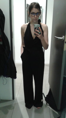 horriblegreen:  I look so serious but I looove that outfit. Itâ€™s Â£40 so itâ€™s a bit expensive for something I will probably wear reeeeaaaly rarely but I think Iâ€™ll end up buying it anyways aha.Â 