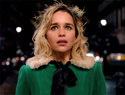 stream: Emilia Clarke  in Last Christmas (2019)  Her eyebrows got 100 muscles in em
