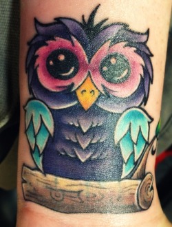 fuckyeahtattoos:  My owl done by Lacey Burnett at Dragon’s Den in Ocean Springs, MS.