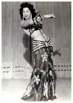 Samia Gamal This beautiful Egyptian bellydancer caught the fancy of wealthy Texas oil man: Sheppard King; who married her in a Cairo wedding, in November of &lsquo;51.. However, the marriage was short-lived; and the couple separated only a few years later
