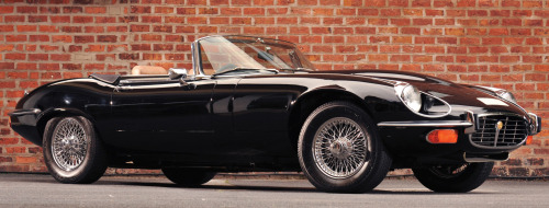 carsthatnevermadeitetc:  Jaguar E-Type Series III V12 Roadster Commemorative Edition, 1974. As E-type production wound down the last 50 roadsters were made as a special commemorative edition. All were finished in Gloss Black with Cinnamon leather and