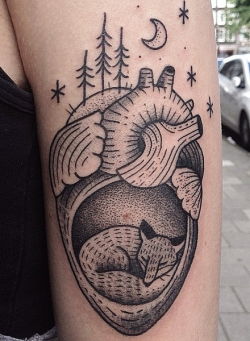 binary-shminary:  heart tattoos by Susanne König (suflanda on instagram) 