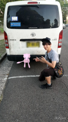 ry-spirit:Mew was under this vehicle all along.