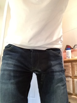 tj257: Wet jeans after holding to long