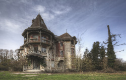 French fall manor