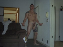 naked-straight-men:  Follow my Tumblr here: NAKED-STRAIGHT-MEN