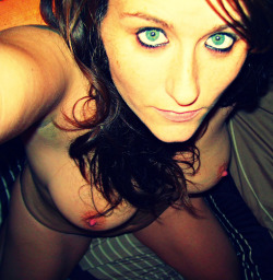 Thanks to southrnlysassy from Mygirlfund for sharing this hot self-shot cell phone pic naked in her bedroom