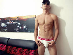 Check out those abs on this hot gay Latin boy Kylee S come watch him live at www.gay-cams-live-webcams.com Create your account today and get 120 Free CreditsCLICK HERE to enter his webcam page nowÂ 