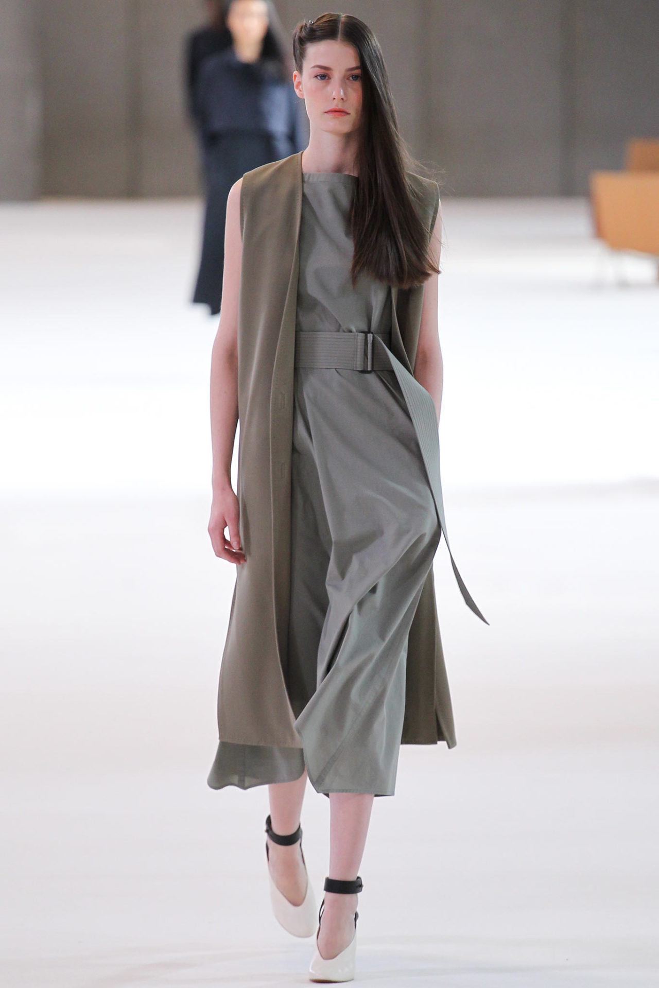 Runway: Chic and Simple with LEMAIRE September 15, 2015 | ZsaZsa ...