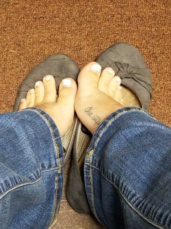 texaschiver381:  Wife teasing me while at work  #wife #feet