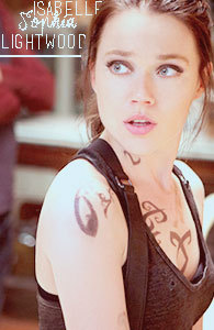 Isabelle S Lightwood.