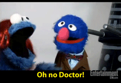 musicacorazon:  newsweek:  Sesame Street meets Doctor Who. The internet explodes.   omg cookie monster 