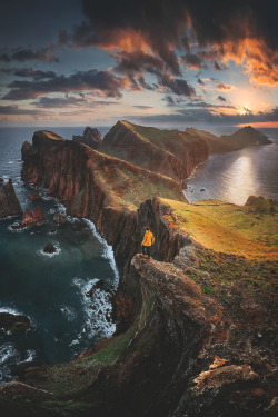 lsleofskye:   ”A morning to remember” 🌅  | tomashavelLocation: Madeira Archipelago, Portugal