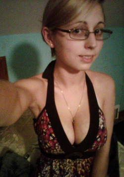 bigboobed-amateurhour:  The girl in my avatar. Amazing boobs! 