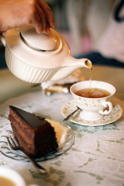 phoenix-emerging:  tea &amp; cake (by lorena*arance) 