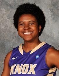 lovebug:  mysomaholiday:  unite4humanity:  VIDEO in the link: On Saturday, November 29, 2014, days after the Grand Jury Decision, Knox College Women’s Basketball Player Ariyana Smith bravely held a one woman demonstration at the Knox College v. Fontbonne
