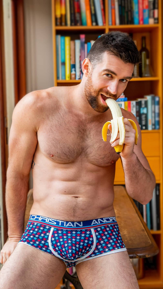 articsea:Banana 🍌  Wanna?