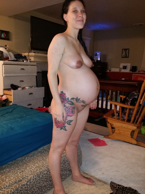 Pregnant webcam