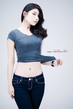 kimeyoung:    Maxim Model Choi Hyeyeon