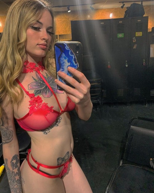 stripper-locker-room:  https://www.instagram.com/madi.money/