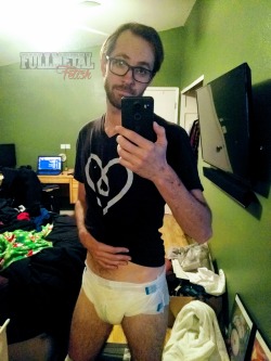 fullmetalfetish: Whoops.   Well, what do you do when you order diapers in the wrong size? You make it work.   Got these Tranquilities in a size too small so I’m giving them a squeeze and seeing how they hold up. At the very least I can use them as suffers
