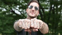 dritysoul:  Austin Carlile + his knuckle tattoos (x) 