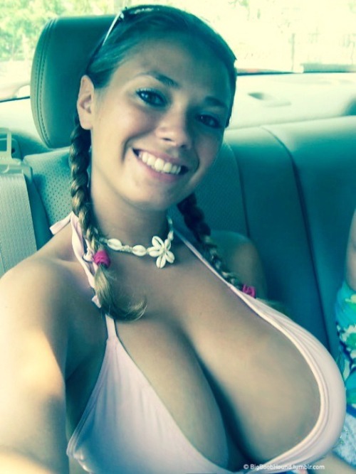 Amateur big boobs cleavage