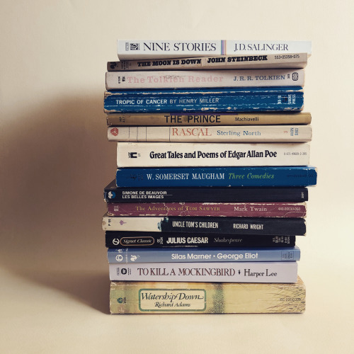 macrolit:    Giveaway Contest: We’re giving away fifteen paperback classics featuring Richard Adams, Edgar Allan Poe, Simone de Beauvoir, J.R.R. Tolkien, Richard Wright, Harper Lee, and others! Won’t this collection look lovely on your shelf? :DTo