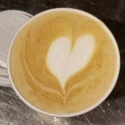 Latte art heart   #latteart #heart https://www.instagram.com/p/BojdLd8H0kB/?utm_source=ig_tumblr_share&amp;igshid=1dsew249hkjfn