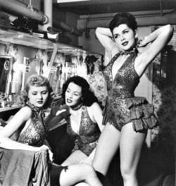 theniftyfifties:  Las Vegas Showgirls backstage, 1951 