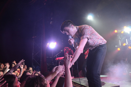 Alex grabs hold of fans at the El Rey (Neon Tommy/Joyce Jude Lee)
