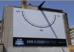 vgprintads:  ‘Alan Wake - ‘Sundial Billboard’’ [360] [Canada] [Photo, Billboard] [2010] via Ozone11  Okay, now THAT is clever! And also an effective tool for promoting curfew laws! 