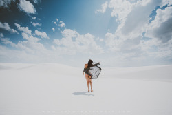corwinprescott:  “Into The Wild”White Sands National Monument, NM 2015Corwin Prescott - Nicole Vaunt - Full blog post on Patreon