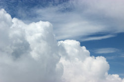alyx9:cloud appreciation post.